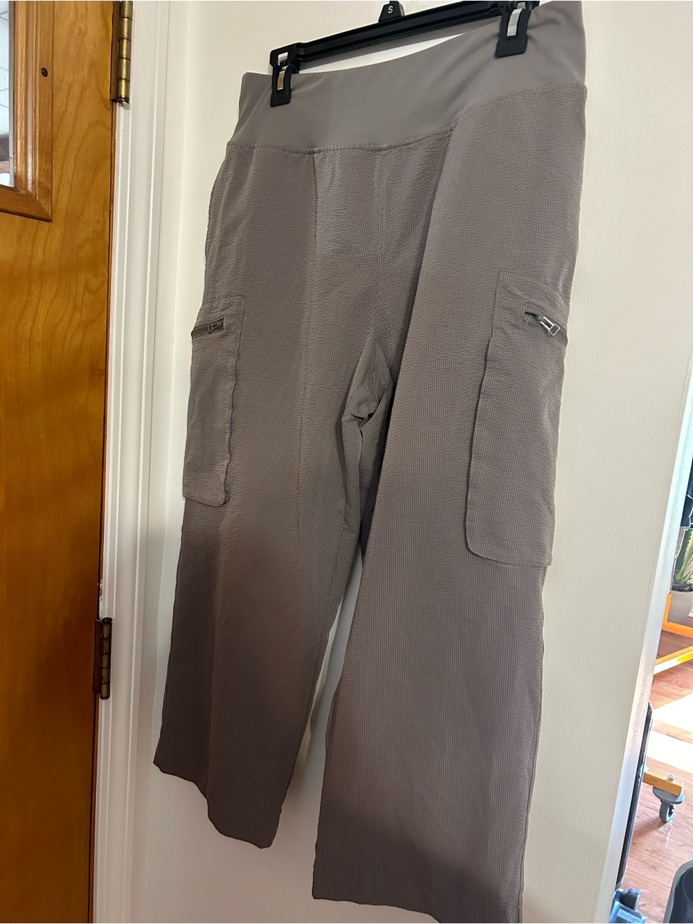 High-Waist Wide Leg Cargo Pants in Taupe